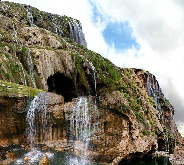 آبشار شگفت انگیز کمردوغ آماده پذیرایی از مسافران نوروزی