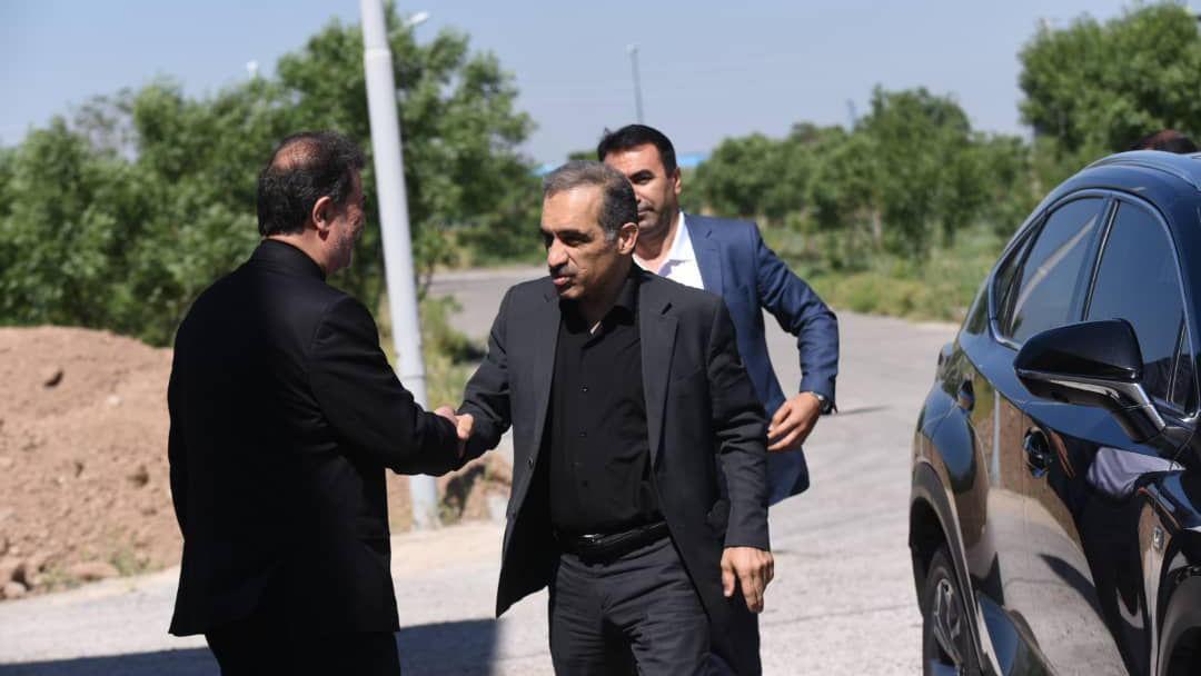 صادقیان: نمی توانستیم لباس های قدیمی را دور بیاندازیم، یک صادقیان: نمی توانستیم لباس های قدیمی را دور بیاندازیم، یک بازیکن آزاد در پست خط دفاع جذب می کنیم