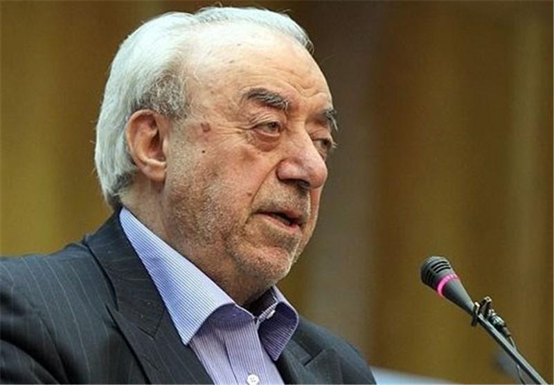 دولت به جای ارائه جوایز صادراتی مشکل صادرکنندگان را حل نماید