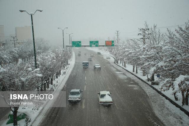 تردد برف، مه و کولاک در جاده های زنجان
