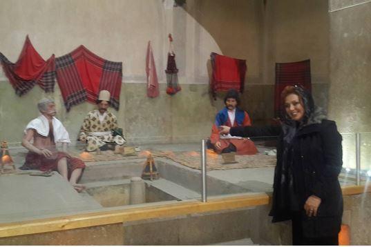 نسرین مقانلو در حمام وکیل عکس نسرین مقانلو در حمام وکیل