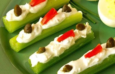 طرز تهیه کرفس شکم پر طرز تهیه کرفس شکم پر