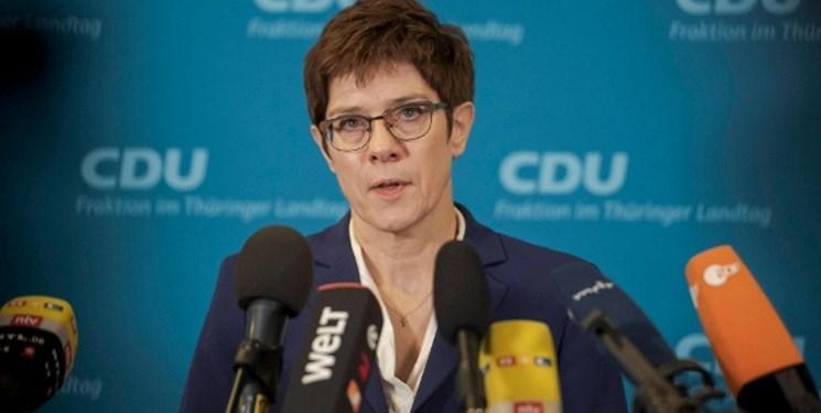 وزیر دفاع آلمان: آمریکا خروج نیروهایش را تأیید نکرده است