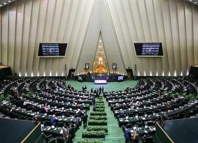 جوانترین نماینده مجلس یازدهم چند ساله است؟