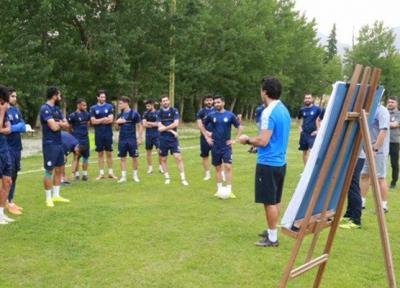3-4-3 فرهاد کامل می گردد، کدام بازیکن از ترکیب استقلال بیرون میماند