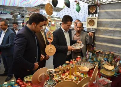 خبرنگاران نمایشگاه صنایع دستی کشور در فردیس گشایش یافت