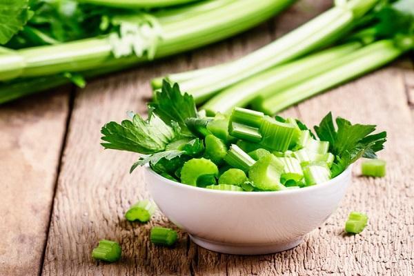 بهترین غذا ها برای خنک کردن بدن بهترین غذا ها برای خنک کردن بدن