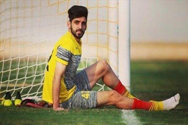 بازیکن 24 ساله فولاد از فوتبال خداحافظی کرد بازیکن 24 ساله فولاد از فوتبال خداحافظی کرد