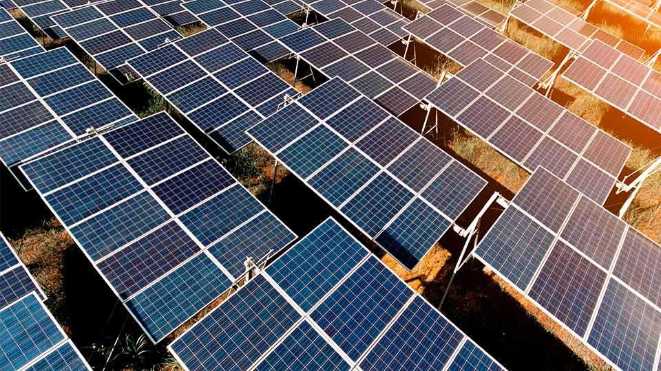 پوشش بهبوددهنده کارایی پنل خورشیدی توسعه می یابد