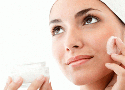 کرم ضد آفتاب و پیشگیری از چین و چروک پوست
