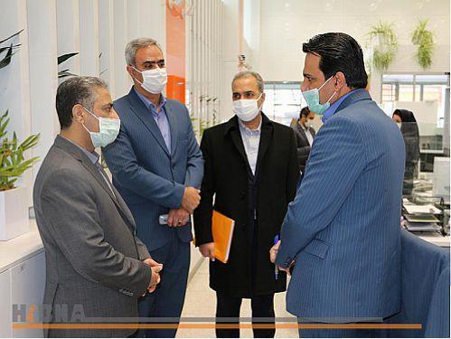 اختیارات و امکانات را به بهترین شکل در اختیار روسای شعب قرار می دهیم