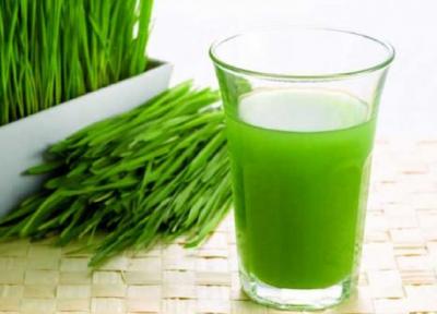 17 خاصیت شگفت انگیز آب سبزه گندم