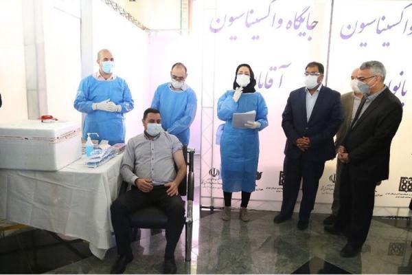 واکسیناسیون کرونا کارکنان سازمان بهشت زهرا آغاز شد واکسیناسیون کرونا کارکنان سازمان بهشت زهرا شروع شد