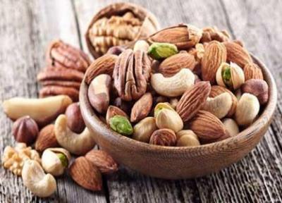 رنگ پریدگی و خستگی از علائم کمبود آهن است