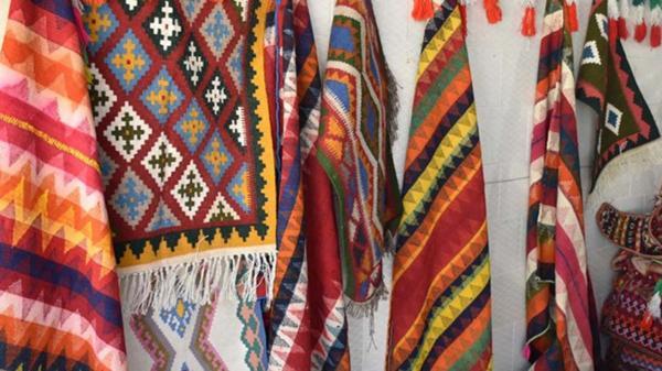 هفت اثر صنایع دستی چهارمحال و بختیاری مهر یونسکو دریافت هفت اثر صنایع دستی چهارمحال و بختیاری مهر یونسکو دریافت کرده اند