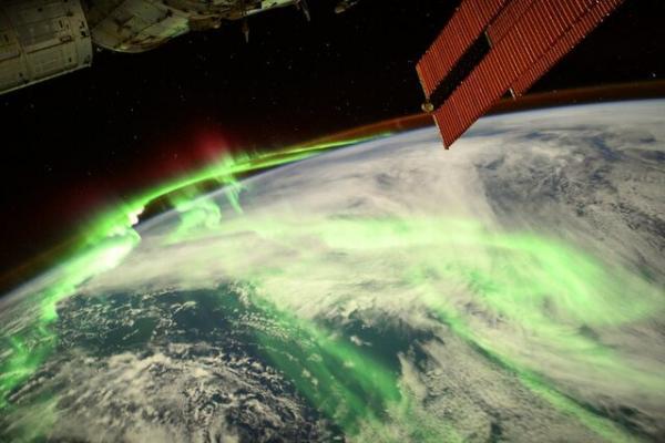 شکوه شفق قطبی از منظر ایستگاه فضایی بین المللی