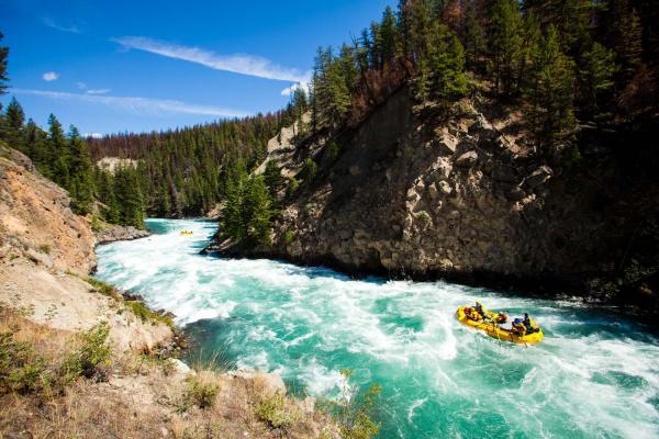 برترین رودخانه های کانادا برای rafting