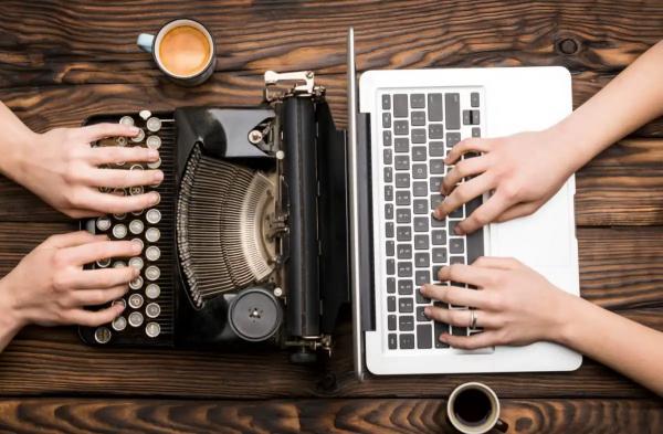 تایپ ده انگشتی؛ اولین سواد دیجیتال و میراثی که سرعت کدنویسی را دگرگون کرد